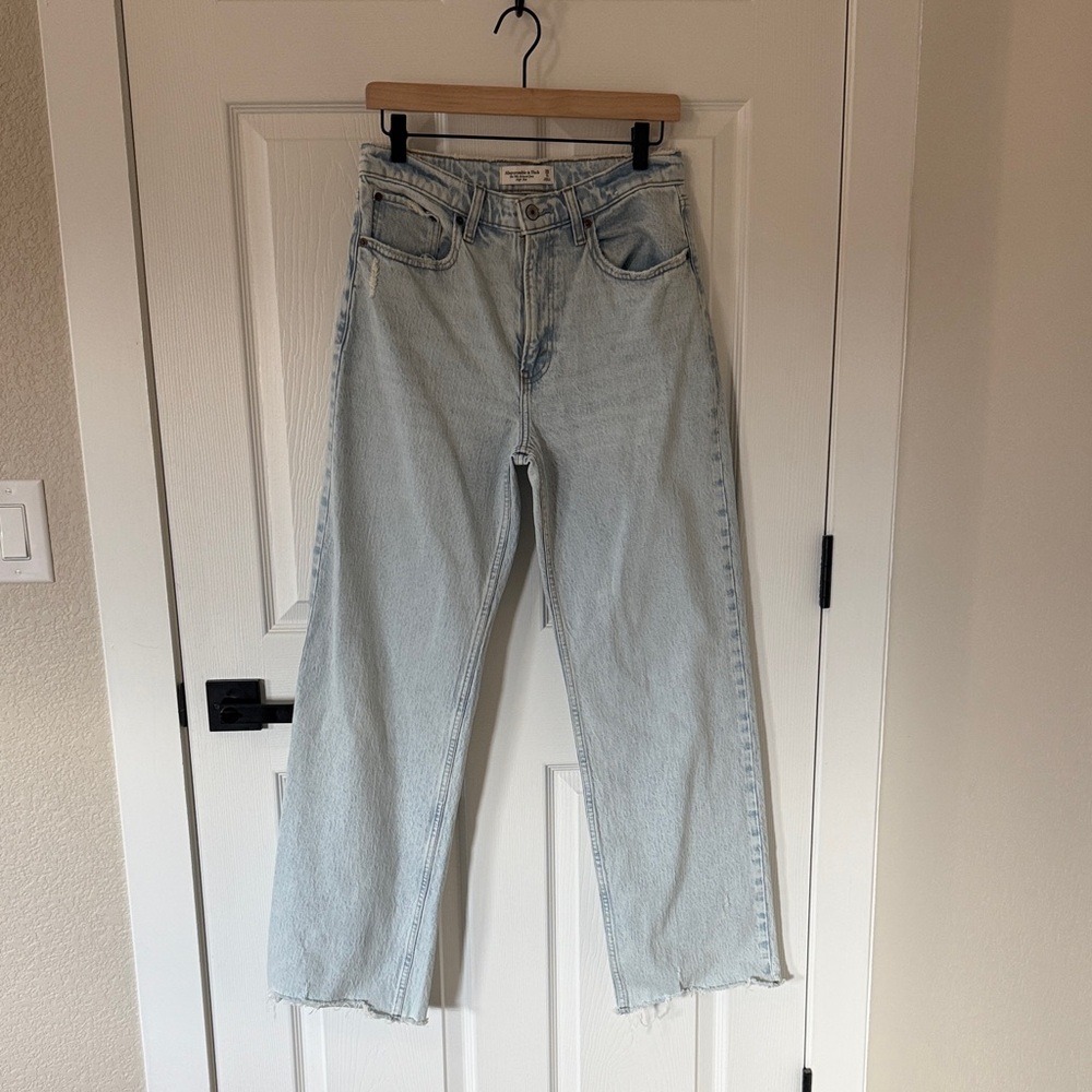 Abercrombie & Fitch Light Wash Straight Leg Jeans
